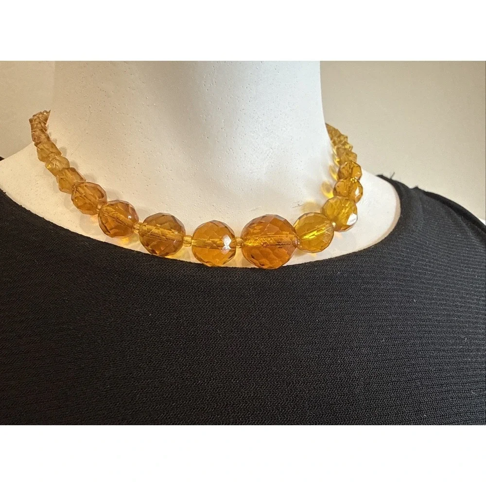 Vintage Art Deco Graduated Faceted Amber Crystal Glass Bead Necklace‎ Bib